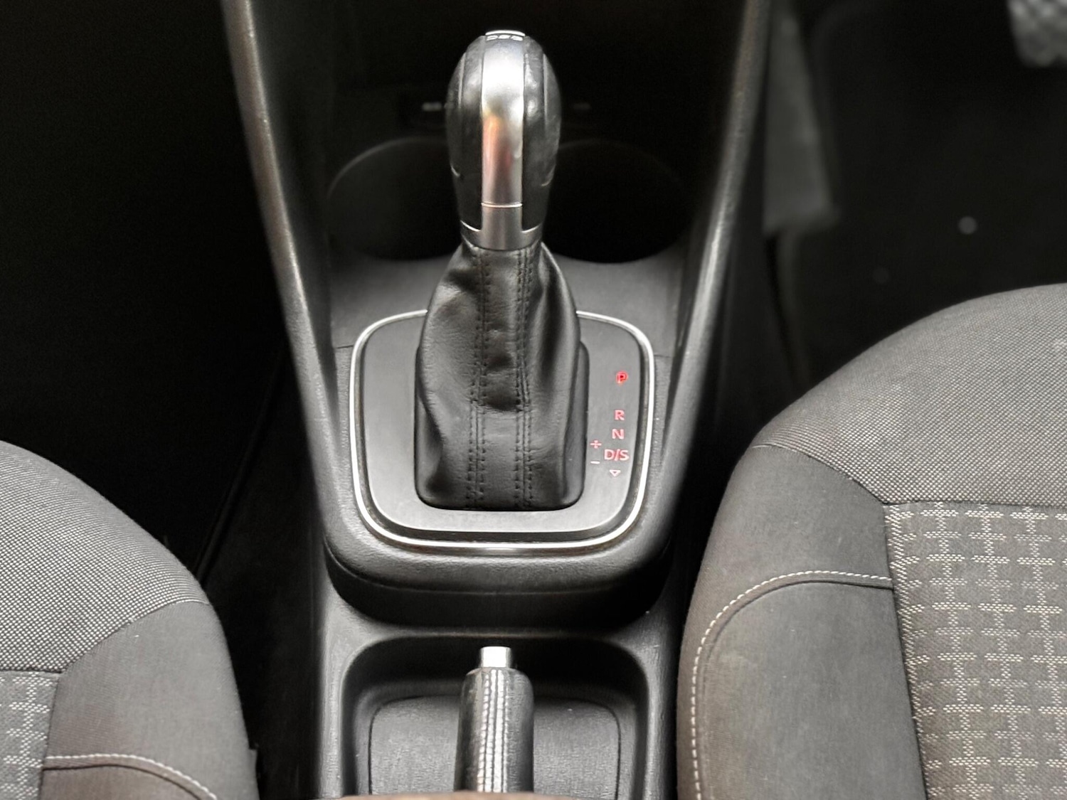 Used Volkswagen Polo 2016 for sale - 76700675: Photo 19