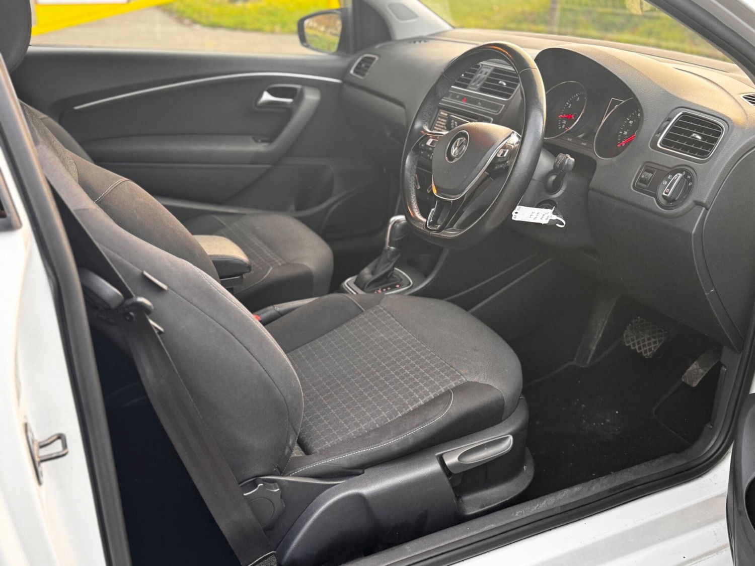 Used Volkswagen Polo 2016 for sale - 76700675: Photo 20