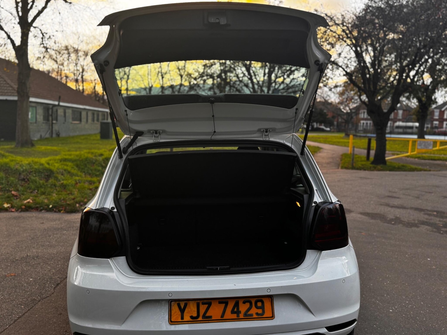 Used Volkswagen Polo 2016 for sale - 76700675: Photo 34