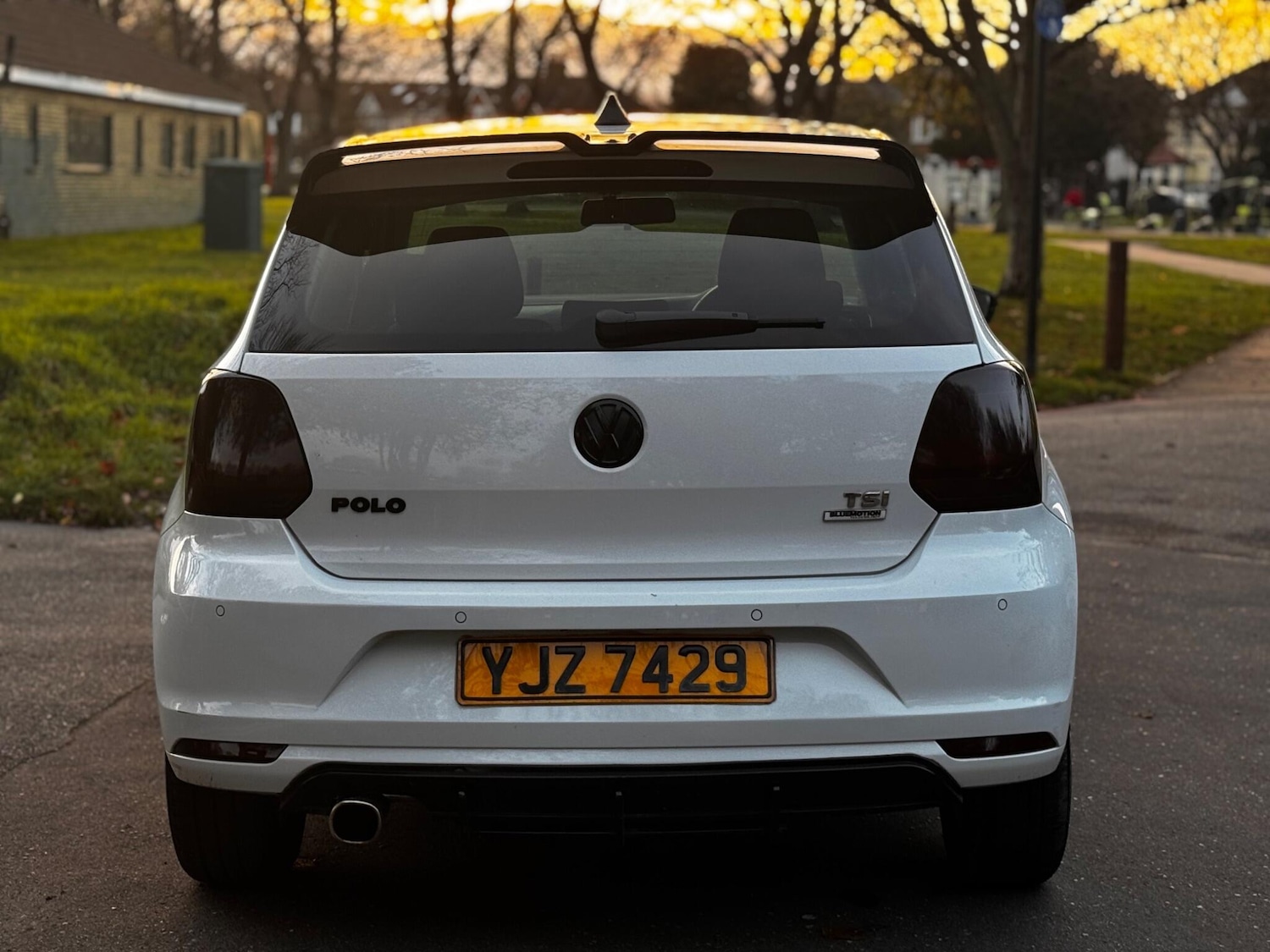 Used Volkswagen Polo 2016 for sale - 76700675: Photo 9