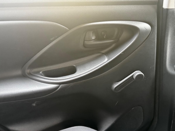 Used Toyota Yaris 2022 for sale - 75139651: Photo 40