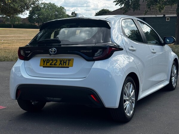 Used Toyota Yaris 2022 for sale - 75139651: Photo 44