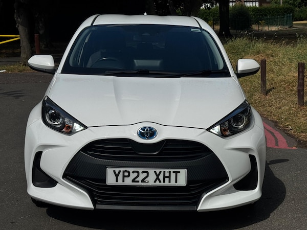 Used Toyota Yaris 2022 for sale - 75139651: Photo 8