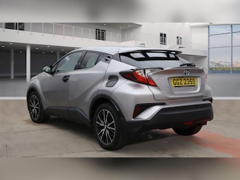 Used Toyota C-HR 2017 for sale - 77738377: Photo