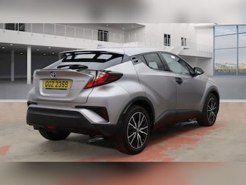 Used Toyota C-HR 2017 for sale - 77738377: Photo