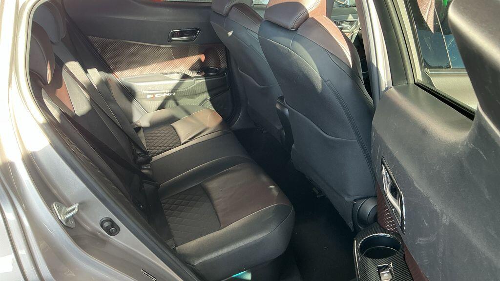 Used Toyota C-HR 2017 for sale - 77738377: Photo 8