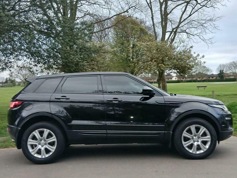 Used Land Rover Range Rover Evoque 2017 for sale - 78019977: Photo 2