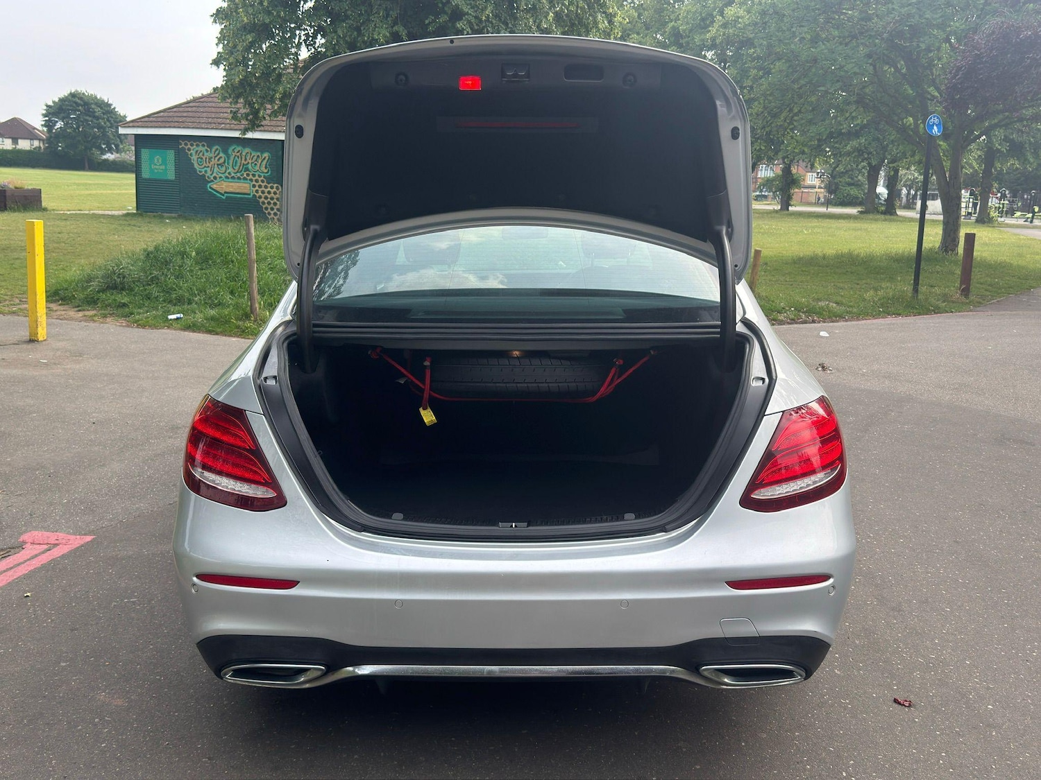 Used Mercedes-Benz E Class 2017 for sale - 76151266: Photo 29