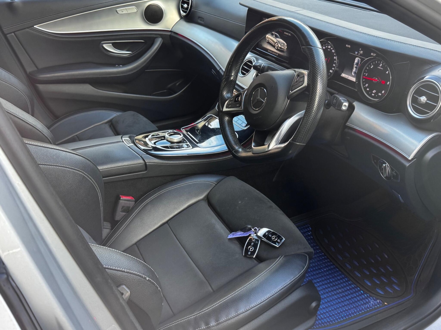 Used Mercedes-Benz E Class 2017 for sale - 76151266: Photo 31