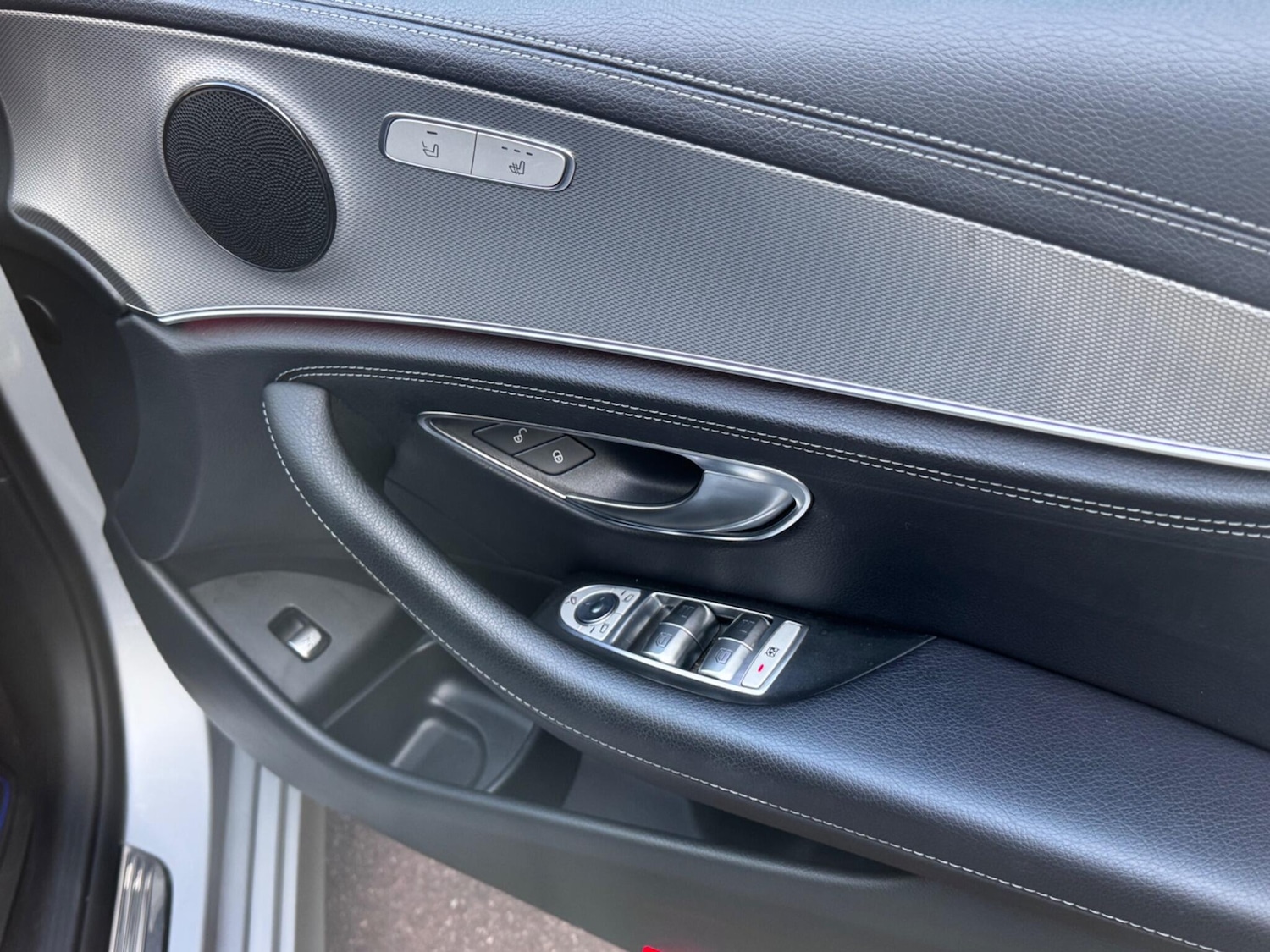 Used Mercedes-Benz E Class 2017 for sale - 76151266: Photo 33