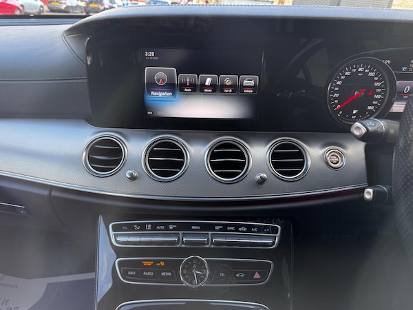Used Mercedes-Benz E-Class 2017 for sale - 76151266: Photo 36