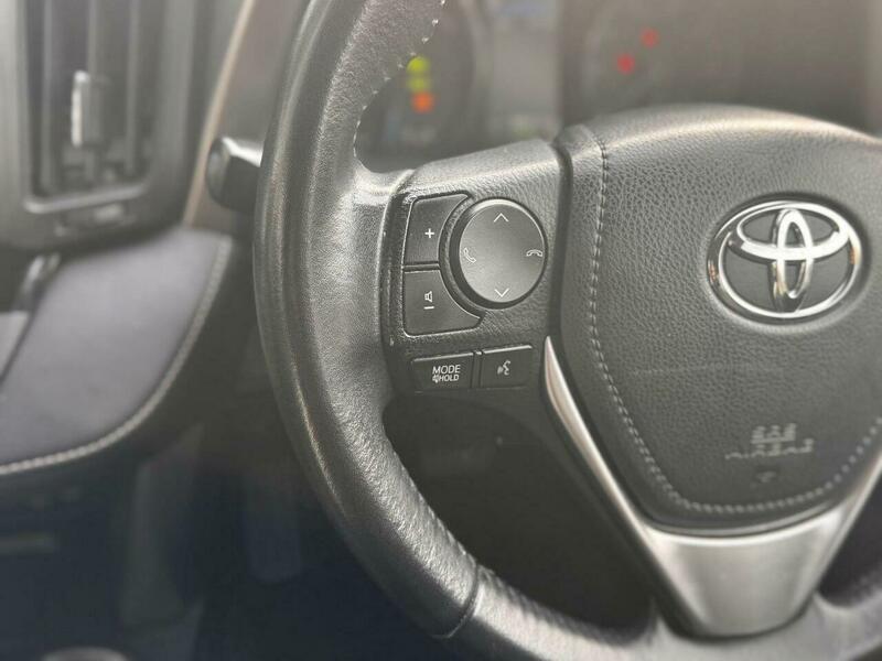 Used Toyota RAV4 2017 for sale - 77537180: Photo 15