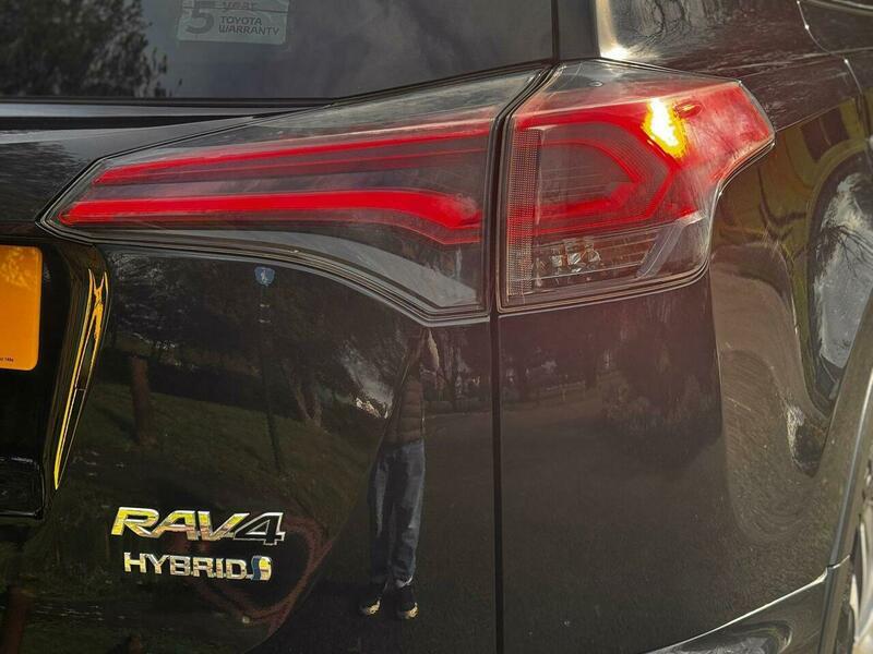 Used Toyota RAV4 2017 for sale - 77537180: Photo 23