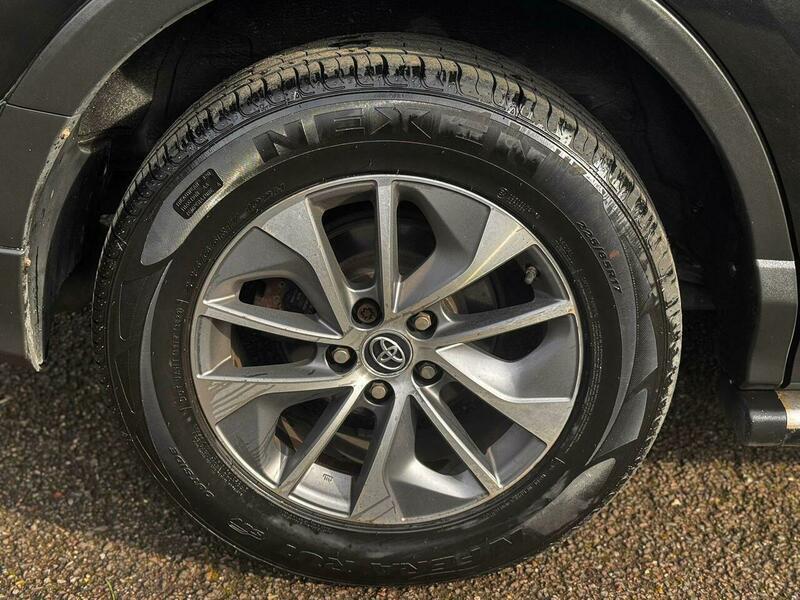 Used Toyota RAV4 2017 for sale - 77537180: Photo 33