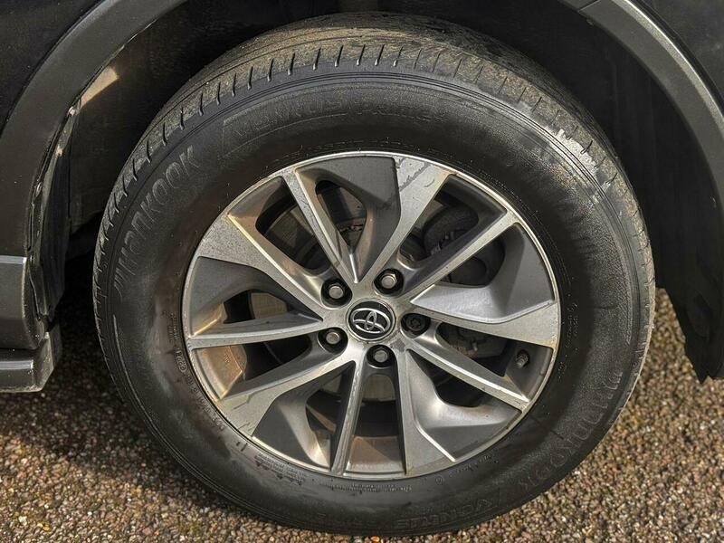 Used Toyota RAV4 2017 for sale - 77537180: Photo 34