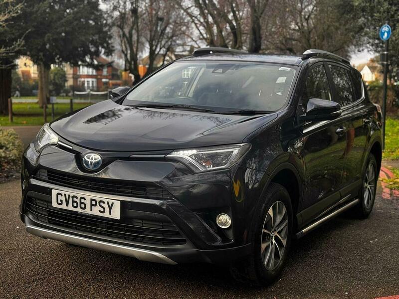 Used Toyota RAV4 2017 for sale - 77537180: Photo 36