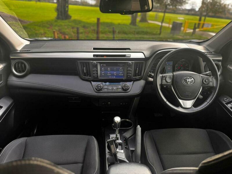 Used Toyota RAV4 2017 for sale - 77537180: Photo 45