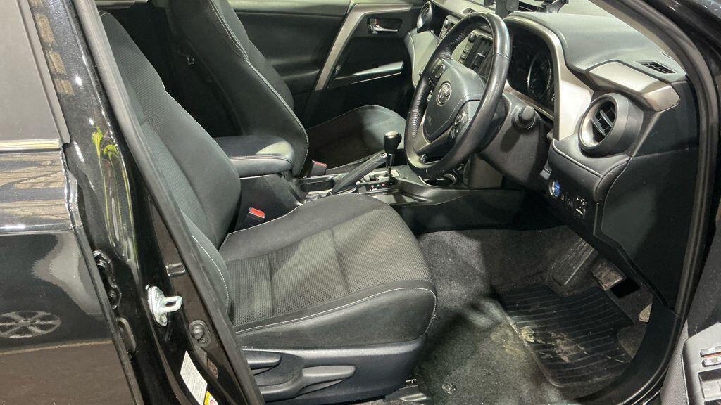 Used Toyota RAV4 for sale - 77537180: Photo 9