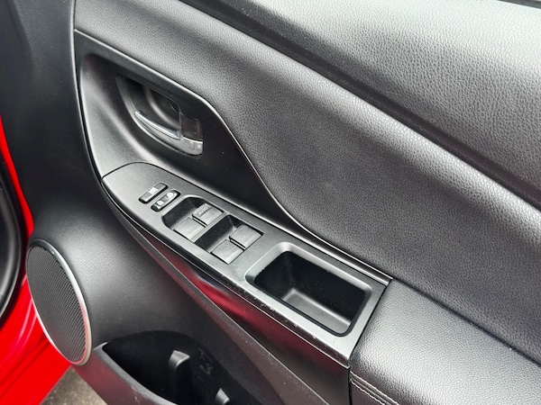 Used Toyota Yaris 2015 for sale - 75414729: Photo 15