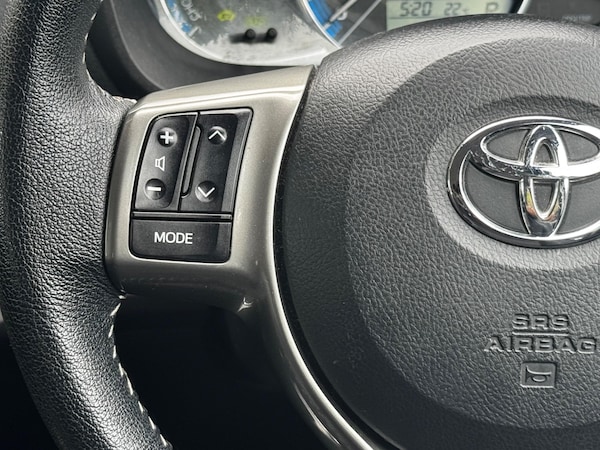 Used Toyota Yaris 2015 for sale - 75414729: Photo 21