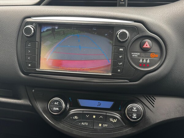 Used Toyota Yaris 2015 for sale - 75414729: Photo 24