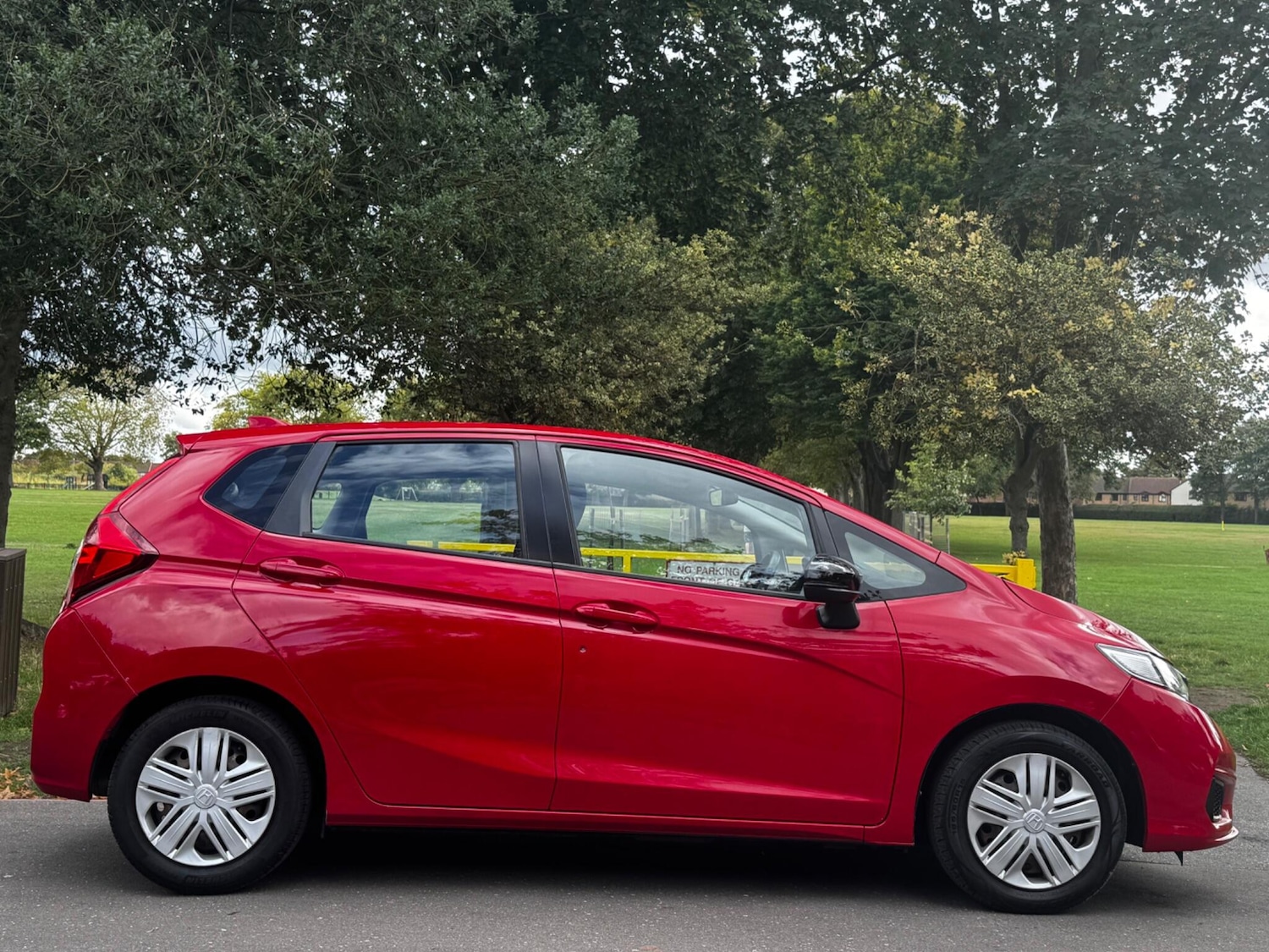 Used Honda Jazz 2019 for sale - 76988903: Photo 2