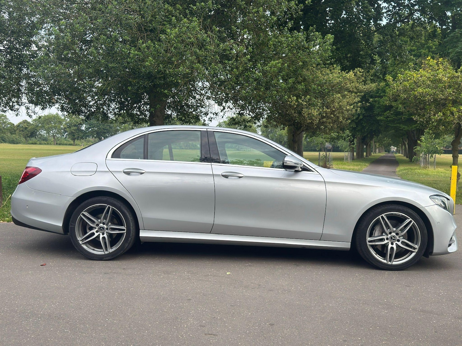 Used Mercedes-Benz E Class 2017 for sale - 77253658: Photo 2