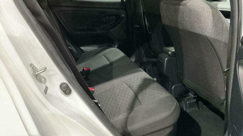 Used Toyota Yaris Cross 2023 for sale - 77793609: Photo 12