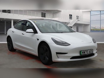 (70) - Standard Range Plus Saloon 4dr Electric Auto RWD (241 bhp)
