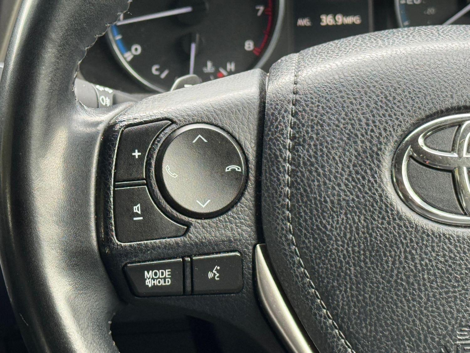 Used Toyota RAV4 2019 for sale - 76000838: Photo 16