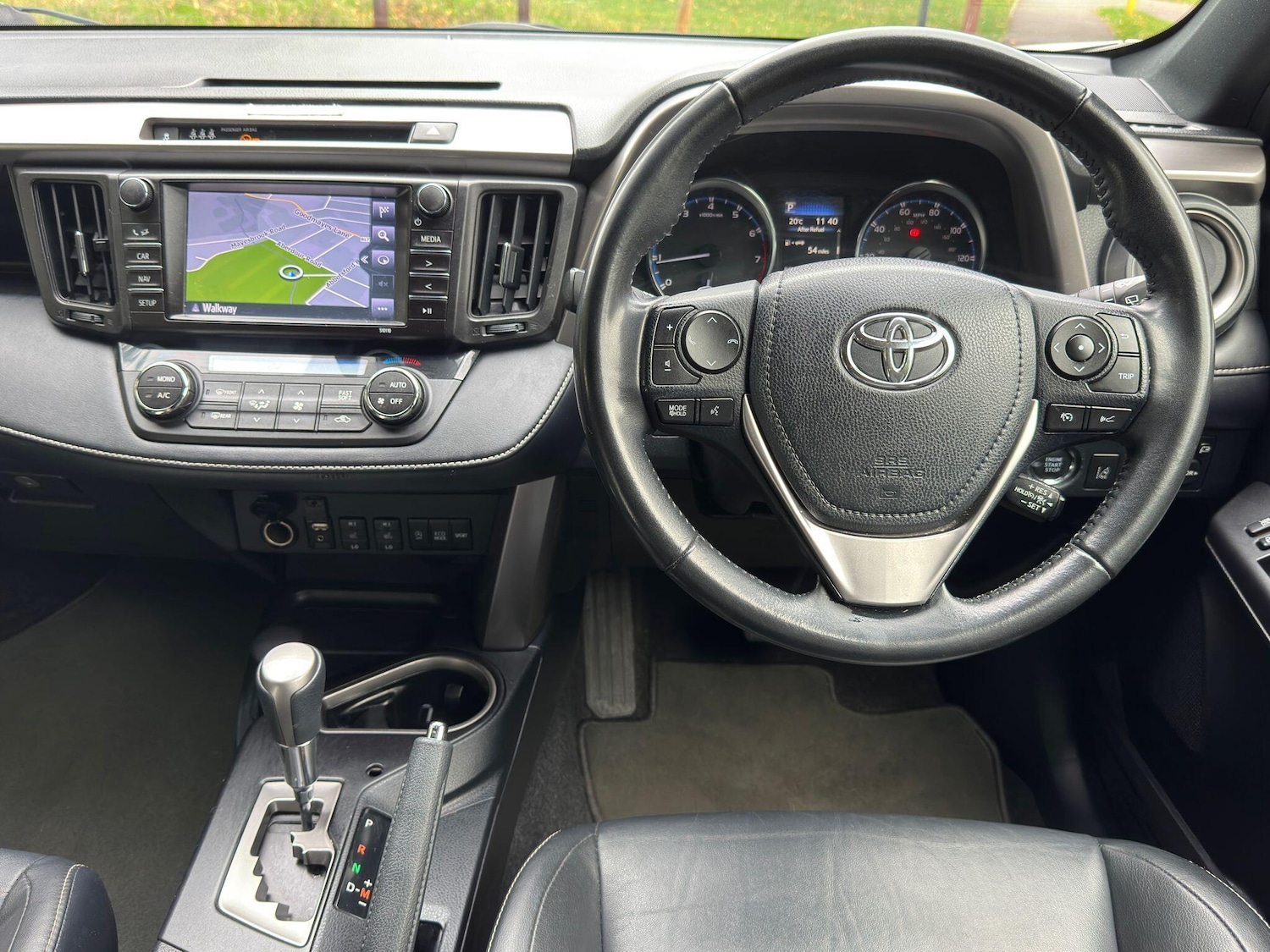 Used Toyota RAV4 2019 for sale - 76000838: Photo 17