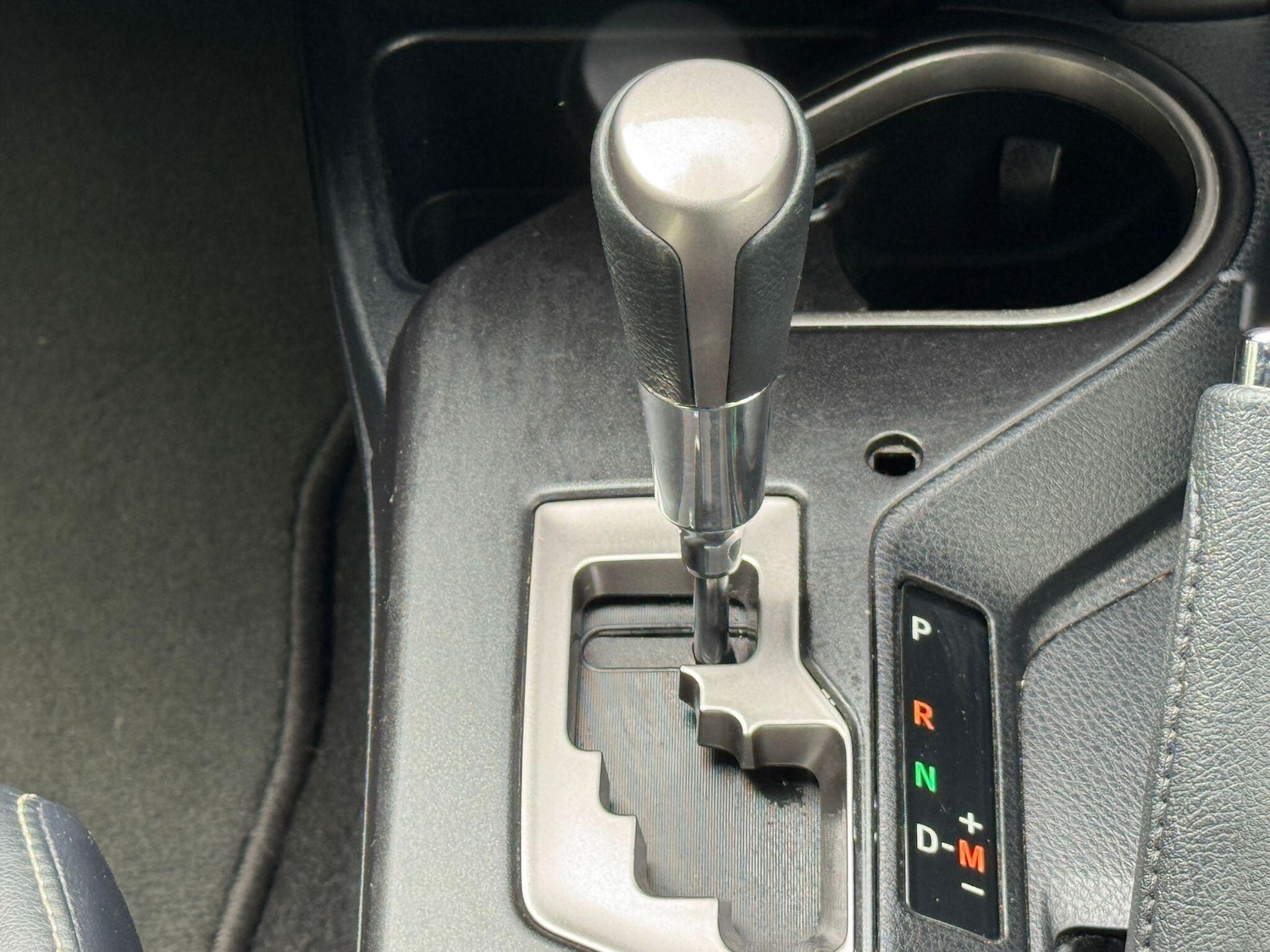 Used Toyota RAV4 2019 for sale - 76000838: Photo 25