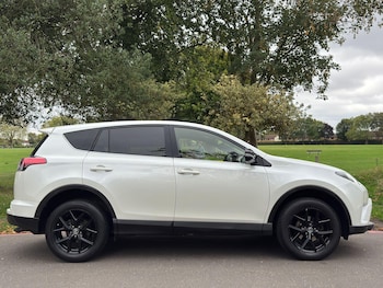 Used Toyota RAV4 2019 for sale - 76000838: Photo 2