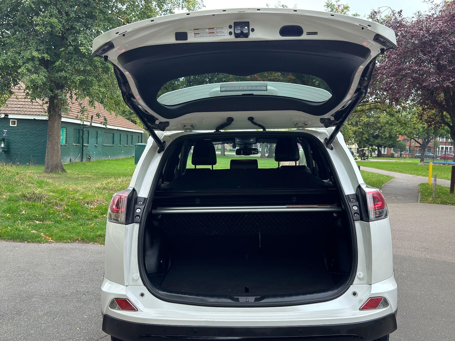 Used Toyota RAV4 2019 for sale - 76000838: Photo 30