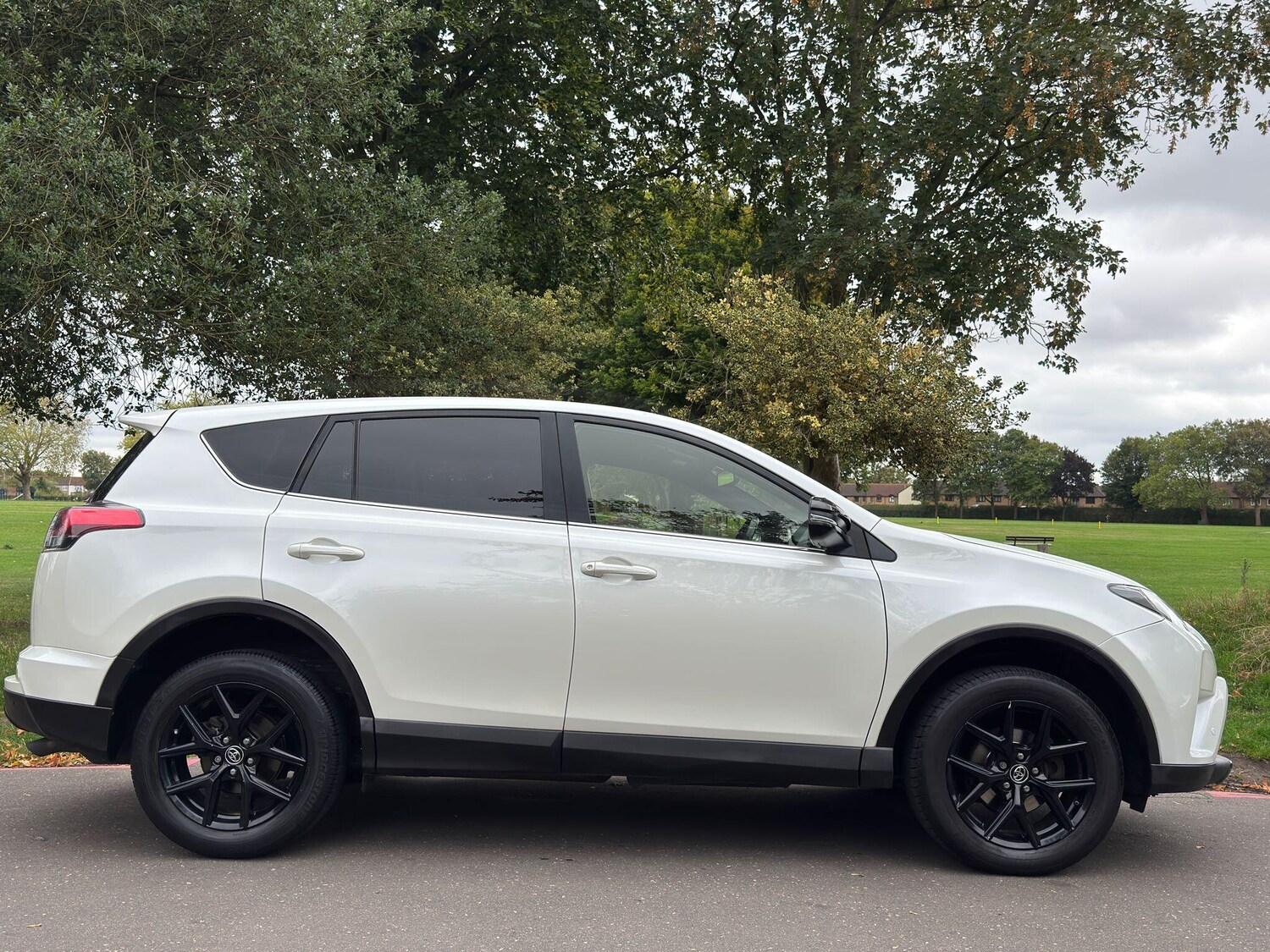Used Toyota RAV4 2019 for sale - 76000838: Photo 46