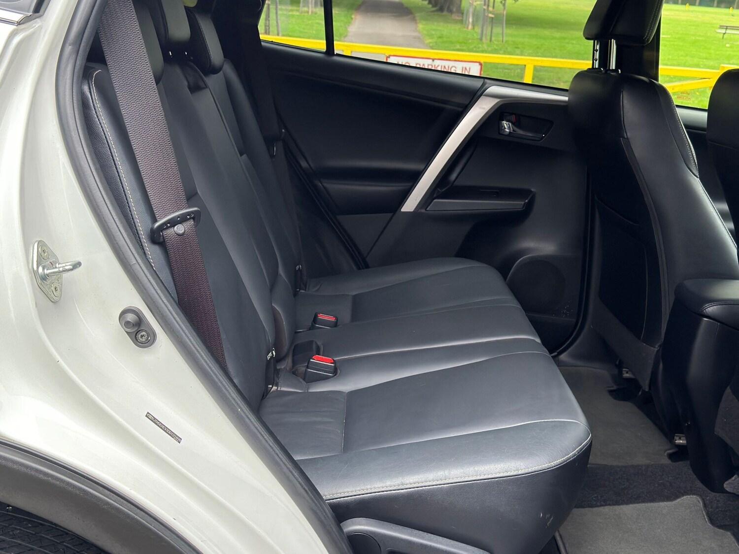 Used Toyota RAV4 2019 for sale - 76000838: Photo 58