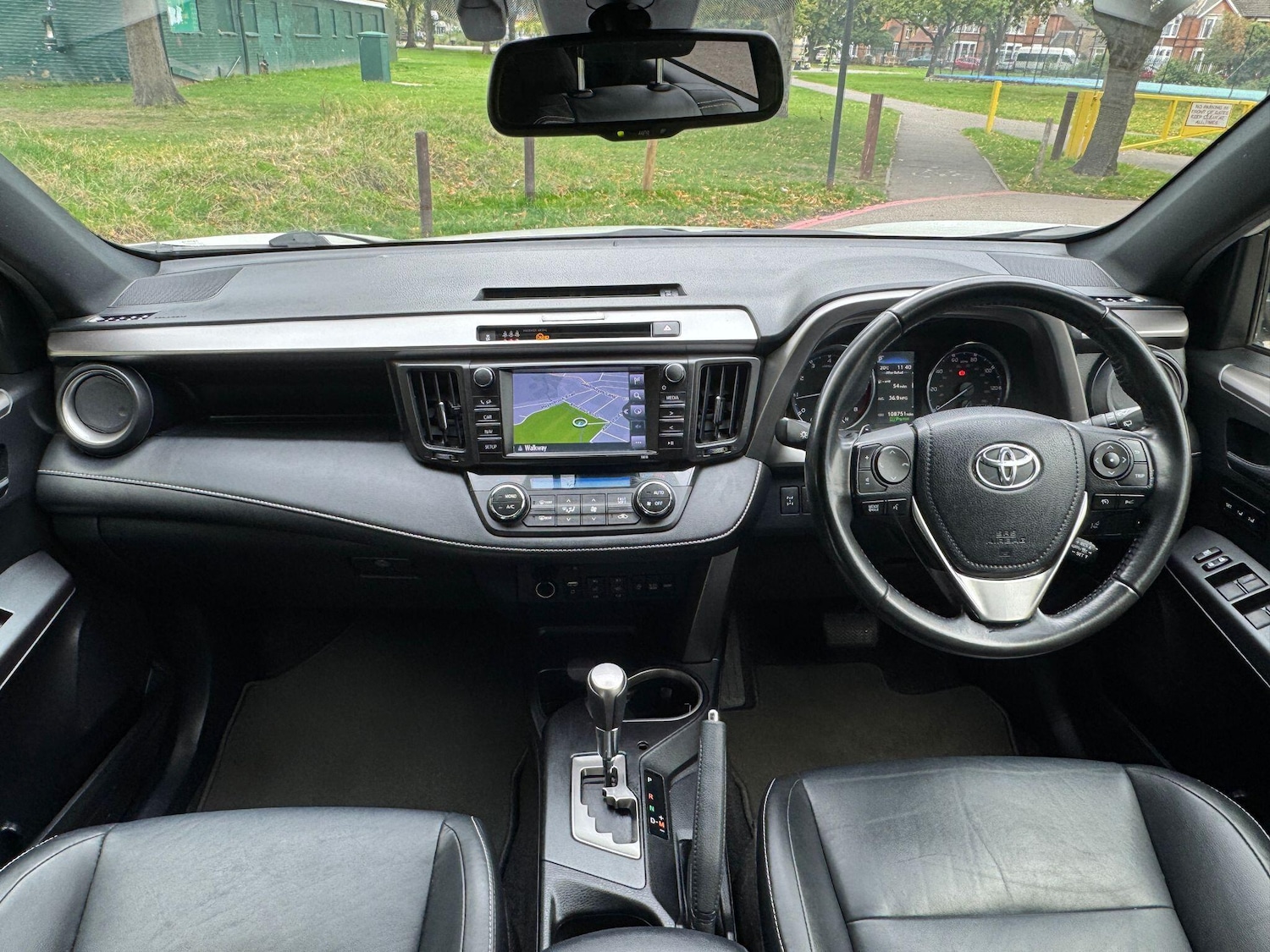 Used Toyota RAV4 2019 for sale - 76000838: Photo 9