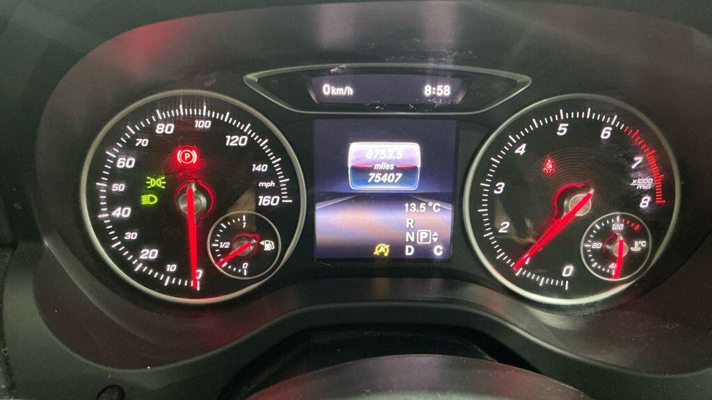 Used Mercedes-Benz A-Class 2015 for sale - 76158727: Photo 10