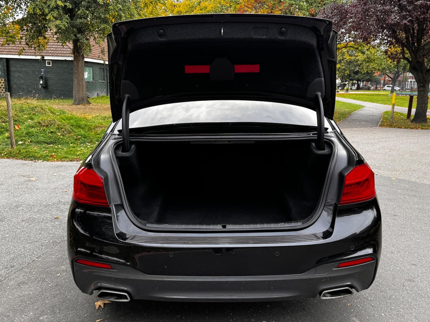 Used BMW 5 Series 2019 for sale - 76952501: Photo 46