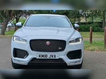 Used Jaguar F-Pace 2018 for sale - 79441311: Photo