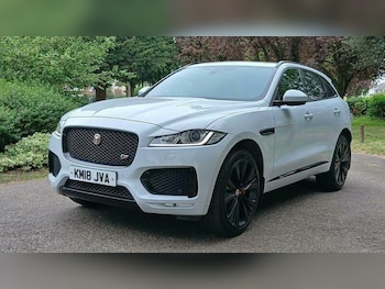 Used Jaguar F-Pace 2018 for sale - 79441311: Photo