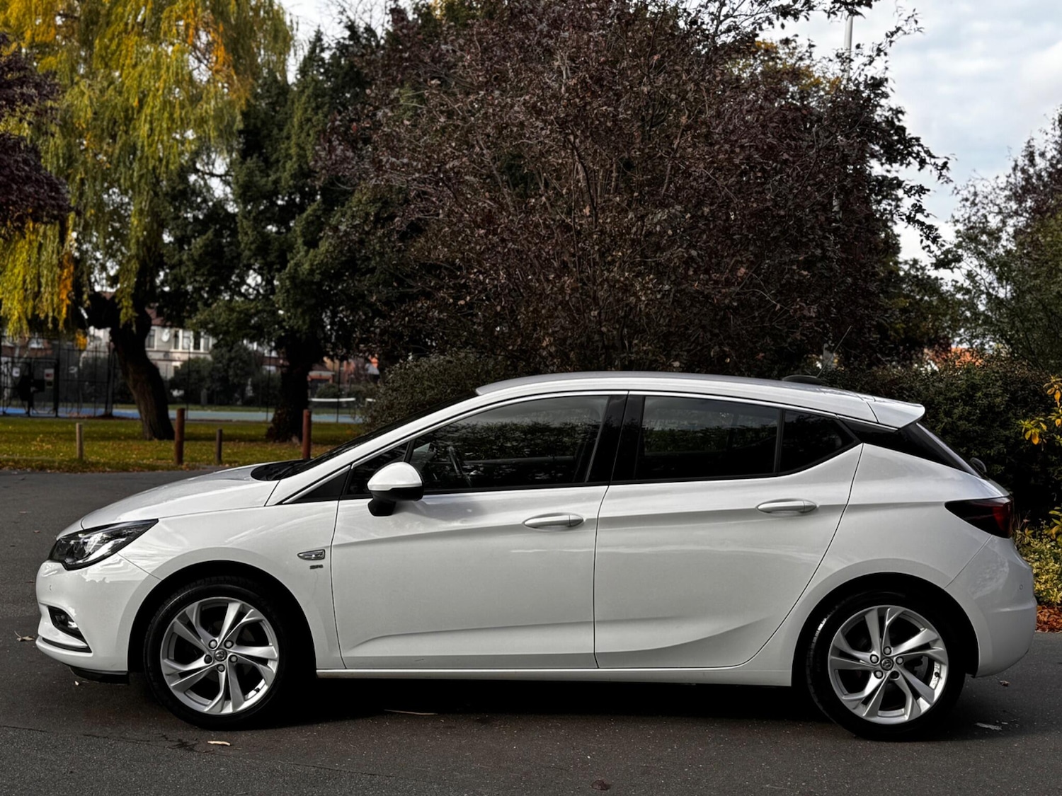 Used Vauxhall Astra 2017 for sale - 76398686: Photo 12