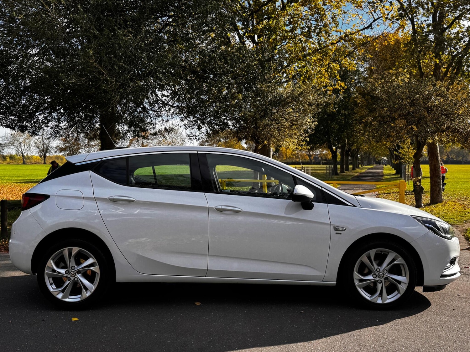 Used Vauxhall Astra 2017 for sale - 76398686: Photo 16