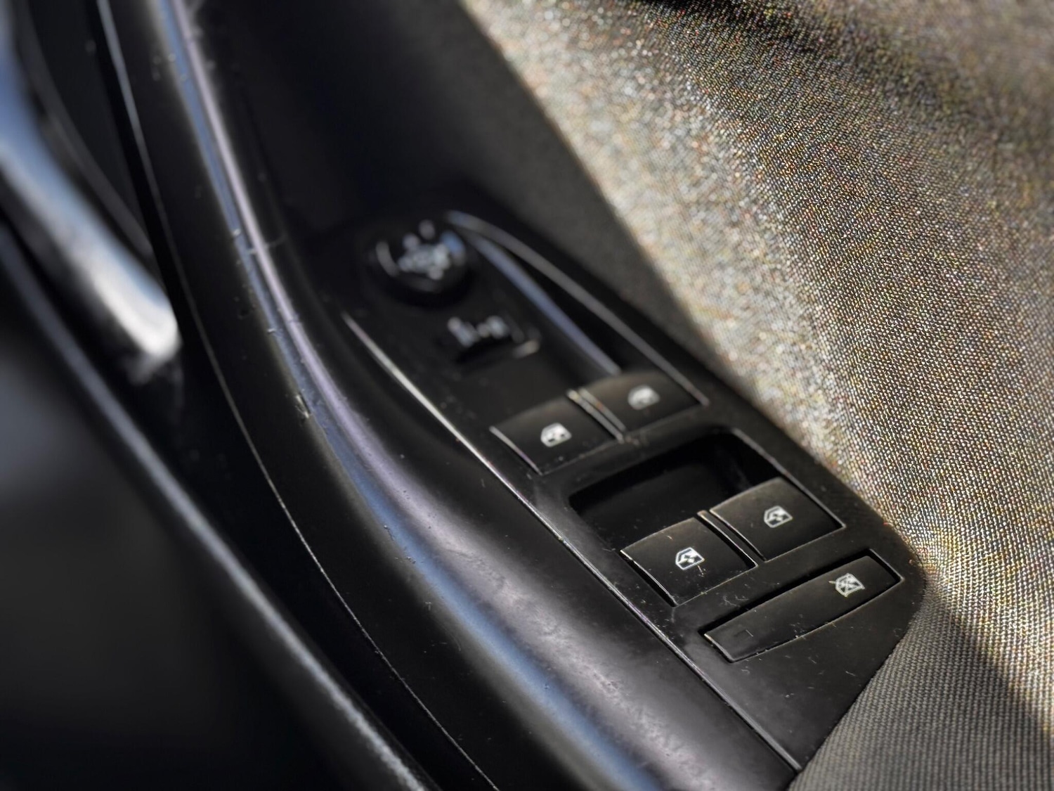 Used Vauxhall Astra 2017 for sale - 76398686: Photo 32