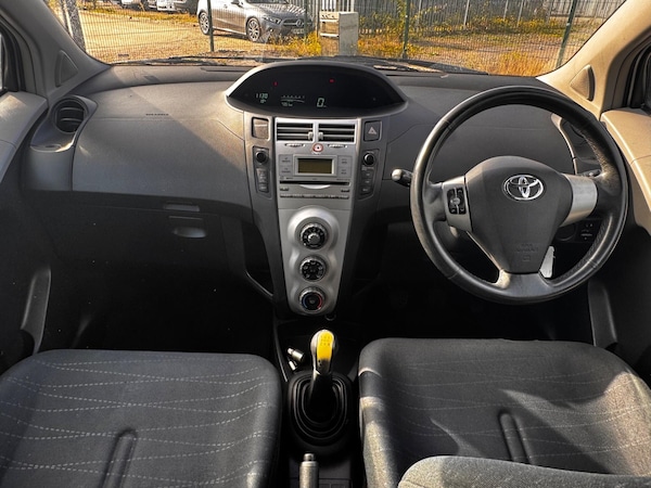 Used Toyota Yaris 2007 for sale - 76247957: Photo 20