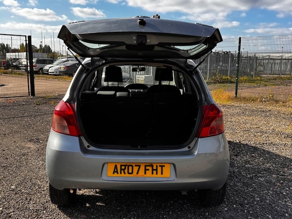 Used Toyota Yaris 2007 for sale - 76247957: Photo 24