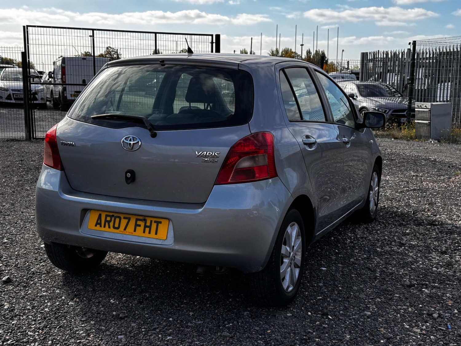 Used Toyota Yaris 2007 for sale - 76247957: Photo 27