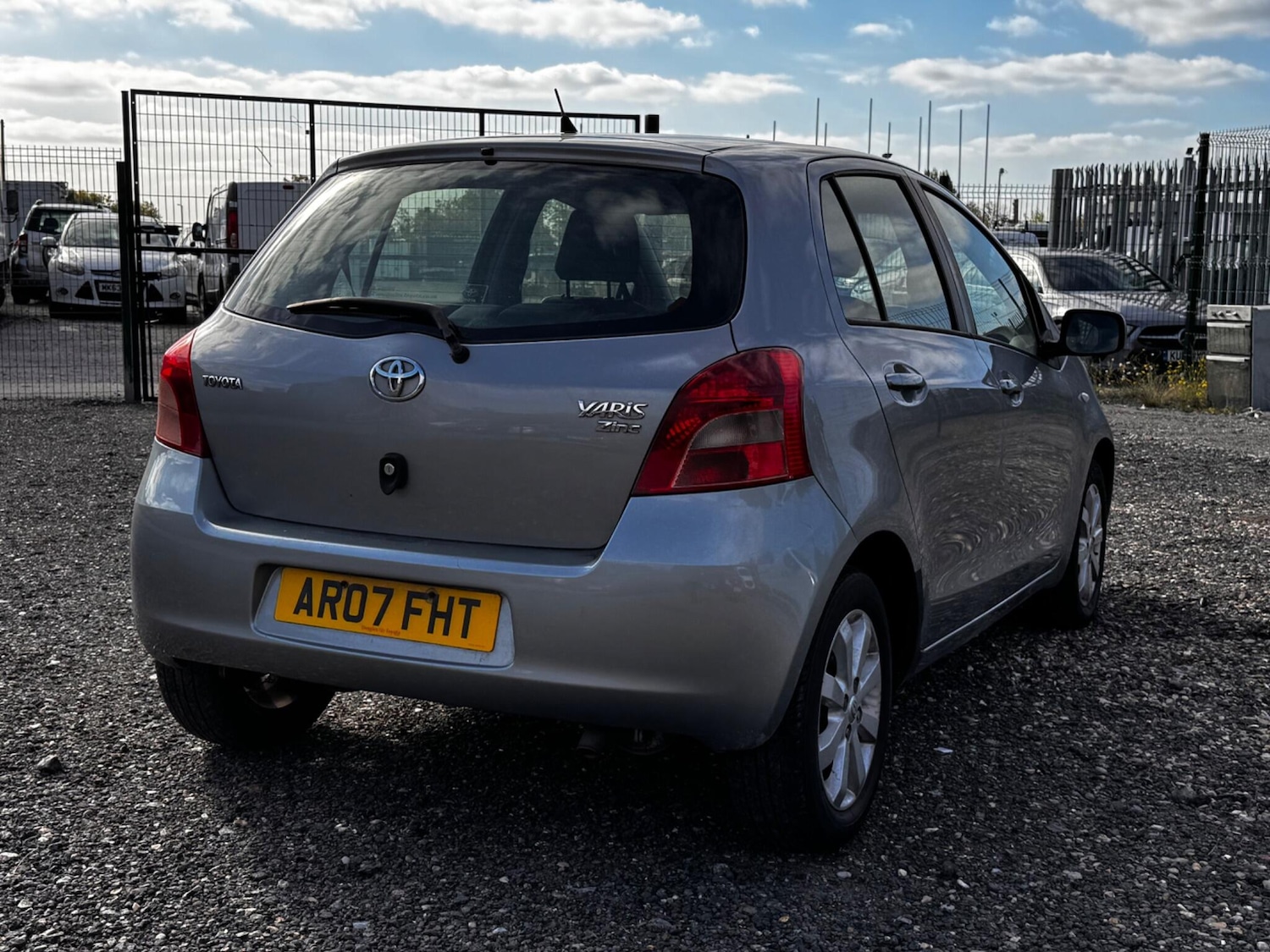 Used Toyota Yaris 2007 for sale - 76247957: Photo 3