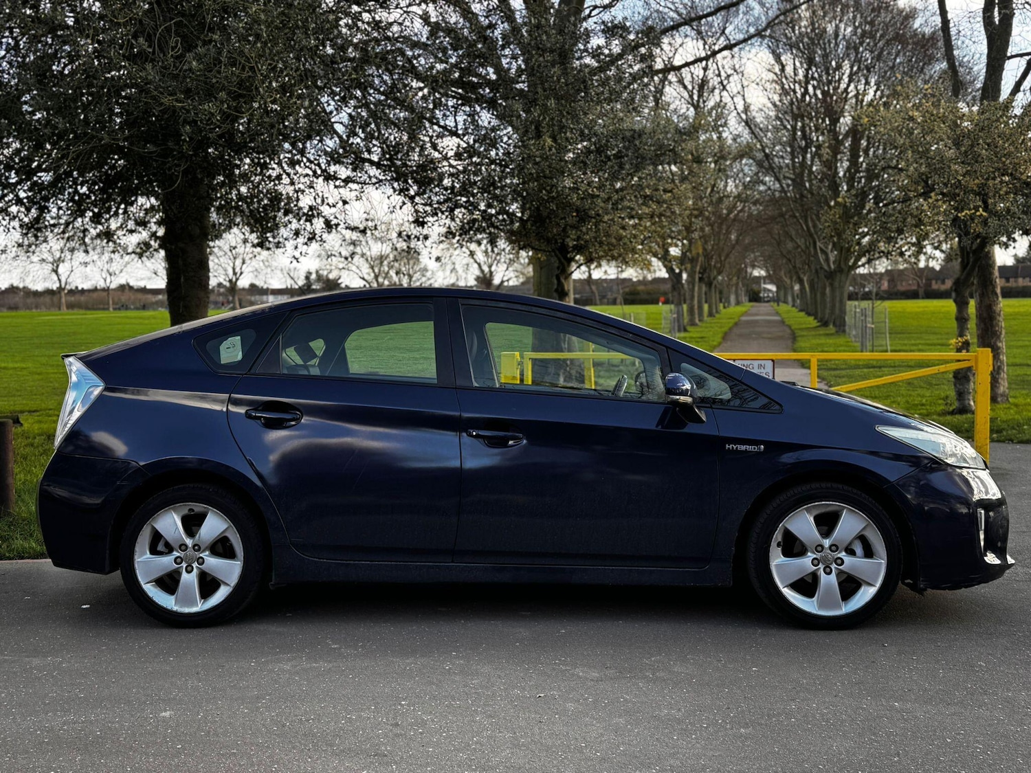 Used Toyota Prius 2013 for sale - 77559439: Photo 2