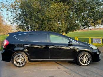 Used Toyota Prius+ 2013 for sale - 74632456: Photo